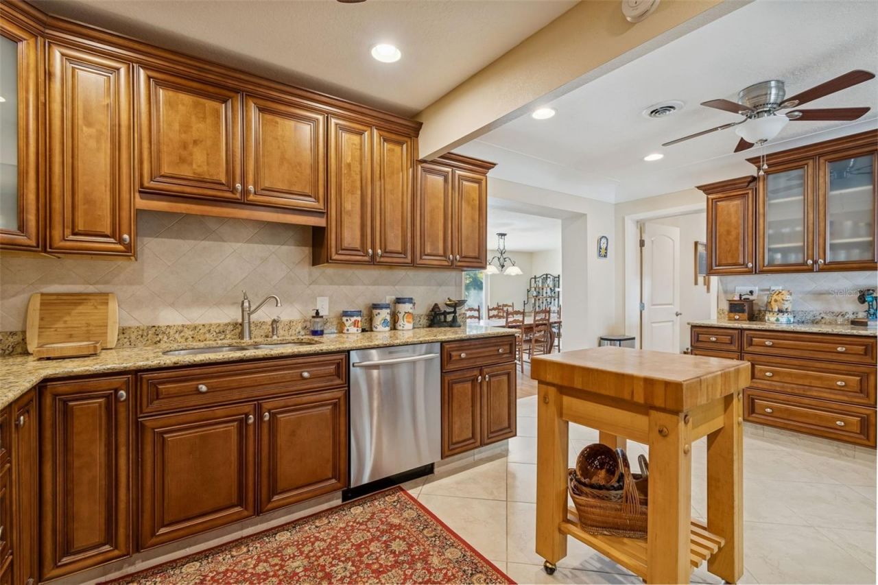 2268 Indian Avenue N, Belleair Bluffs, FL 33770 Photo