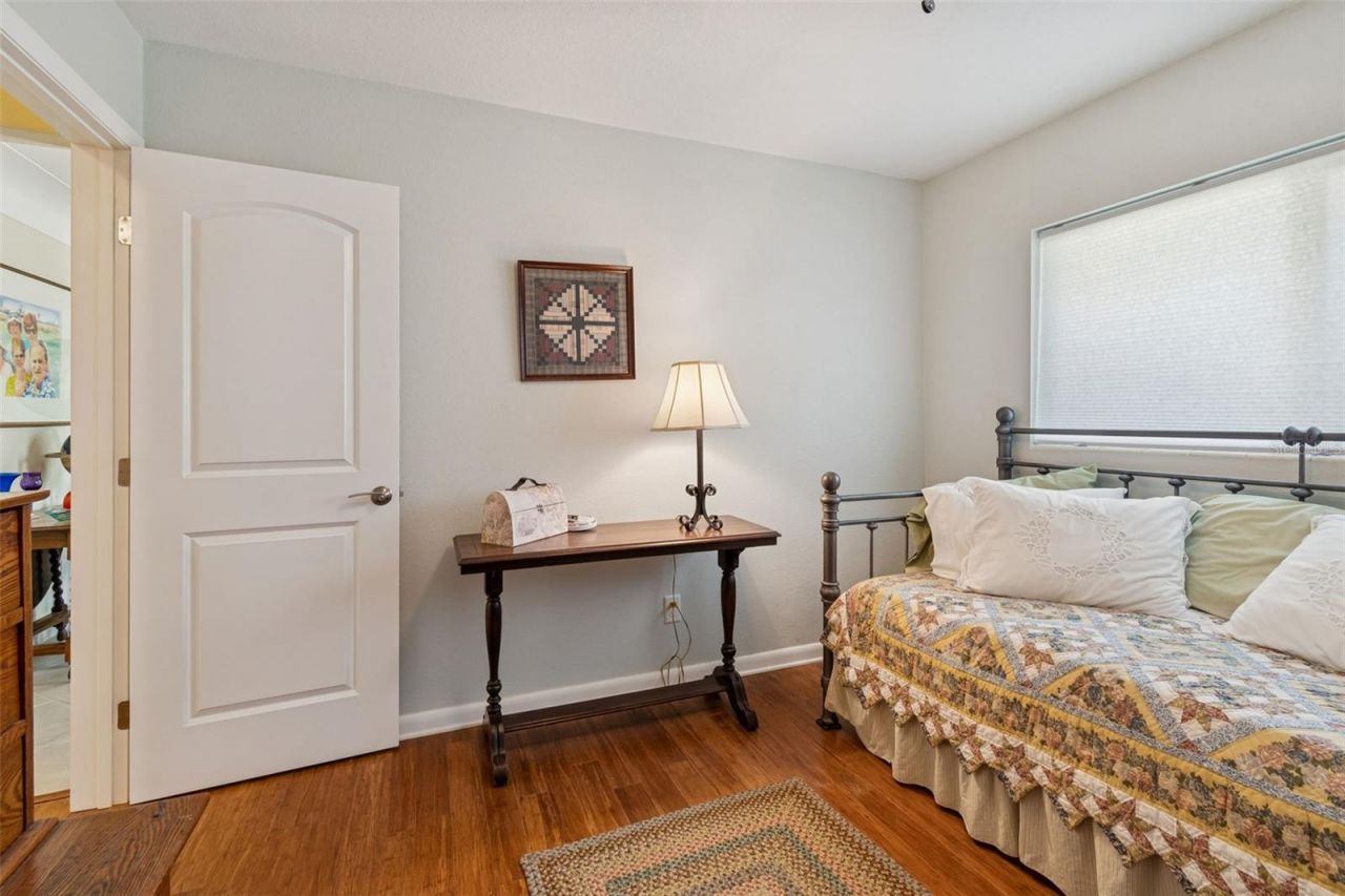 2268 Indian Avenue N, Belleair Bluffs, FL 33770 Photo