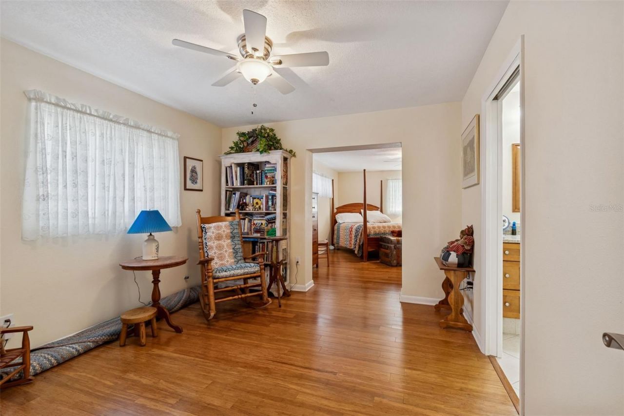 2268 Indian Avenue N, Belleair Bluffs, FL 33770 Photo