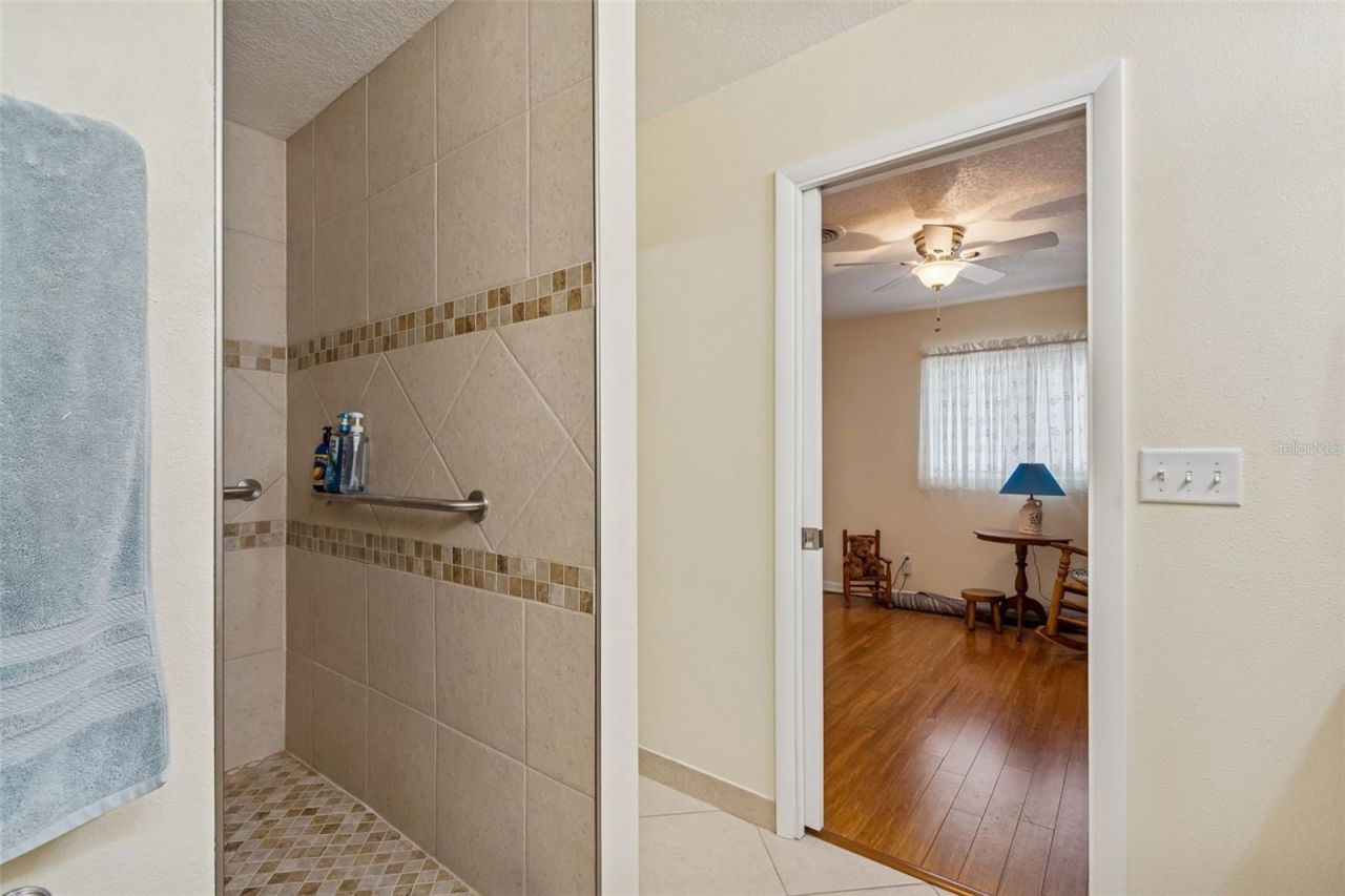 2268 Indian Avenue N, Belleair Bluffs, FL 33770 Photo