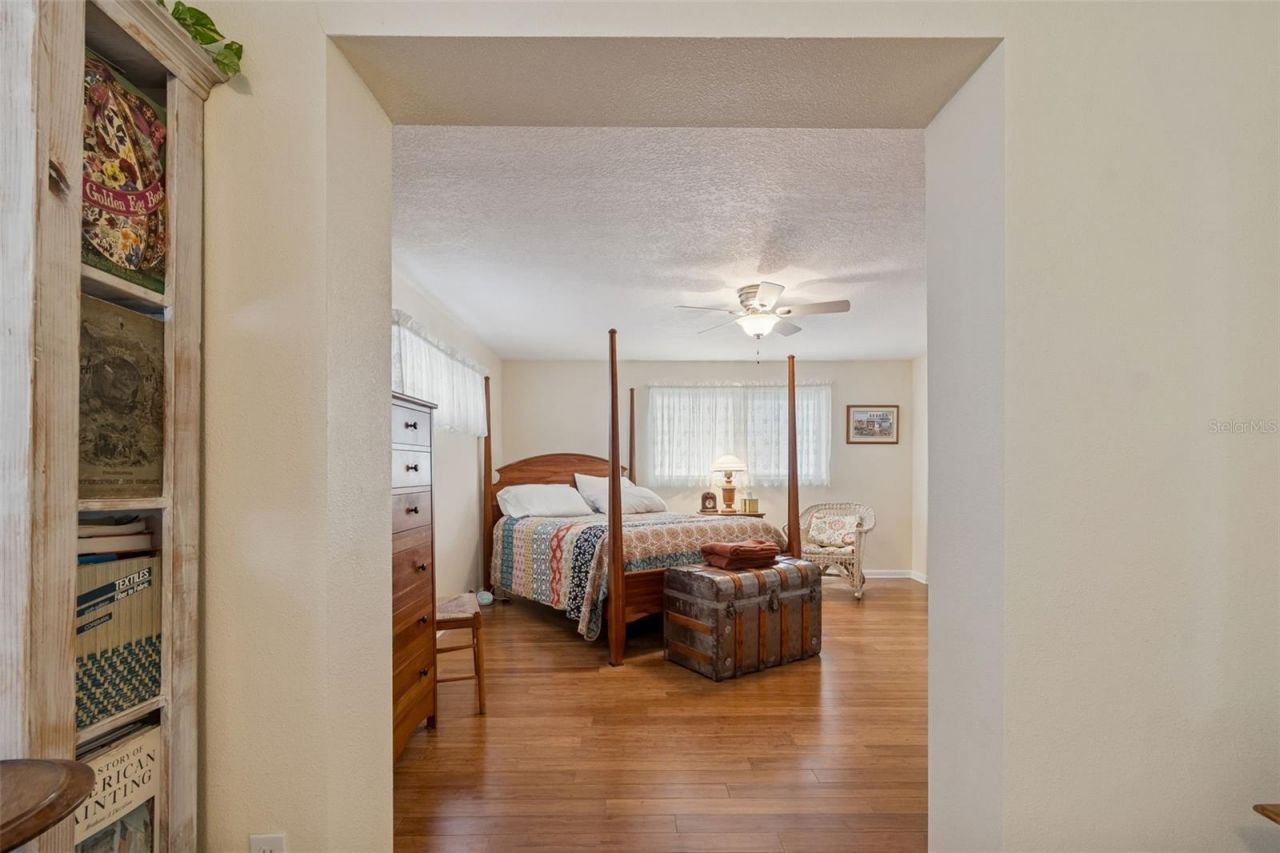 2268 Indian Avenue N, Belleair Bluffs, FL 33770 Photo