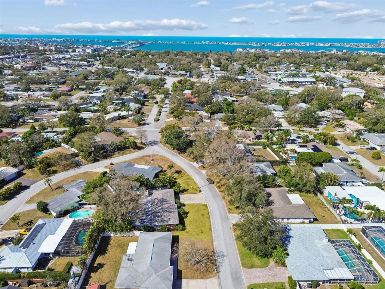 2268 Indian Avenue N, Belleair Bluffs, FL 33770 Photo