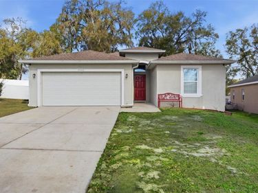 37142 HIGHLAND BLUFF CIRCLE, DADE CITY, FL 33523