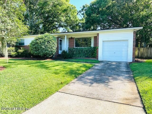 5920 Caribbean Drive S, Jacksonville, FL 32277 Main Photo