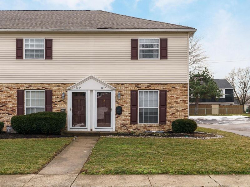 1217 Weybridge Road , Columbus, OH 43220 Photo 1