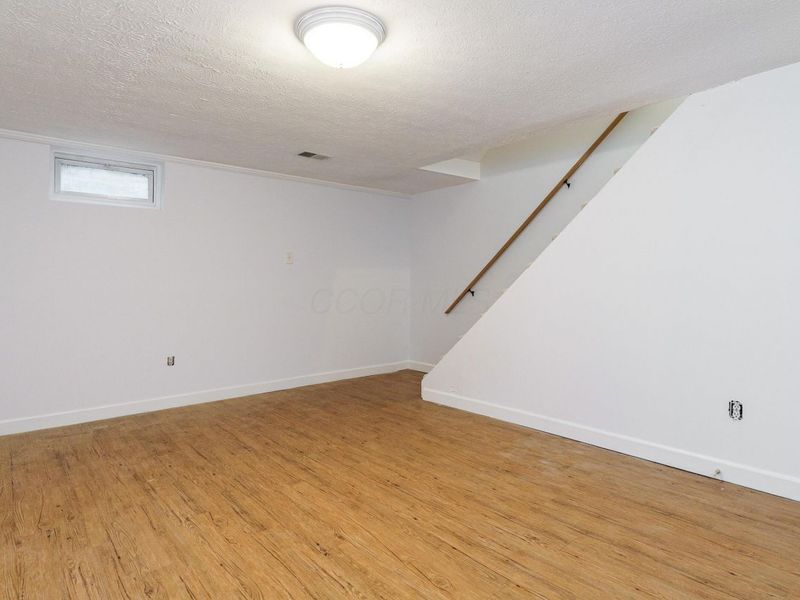 1217 Weybridge Road , Columbus, OH 43220 Photo 24