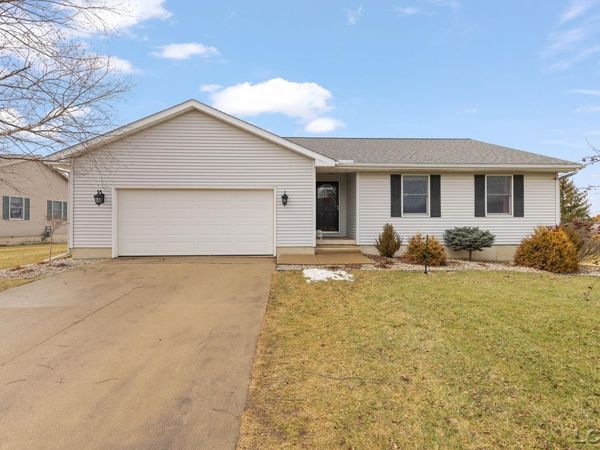 3238 W Northmor , Adrian, MI 49221