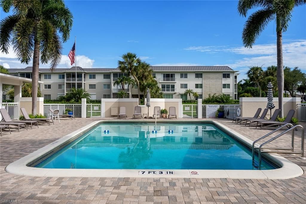 416 Broad Ave S, Unit H416, Naples, FL 34102 Photo