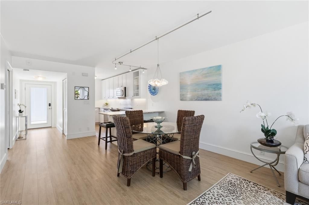 416 Broad Ave S, Unit H416, Naples, FL 34102 Photo