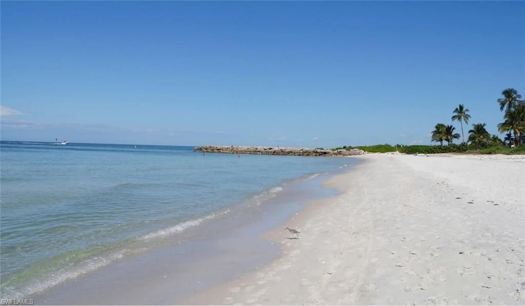 101 8th St S, Unit 210, Naples, FL 34102 Photo