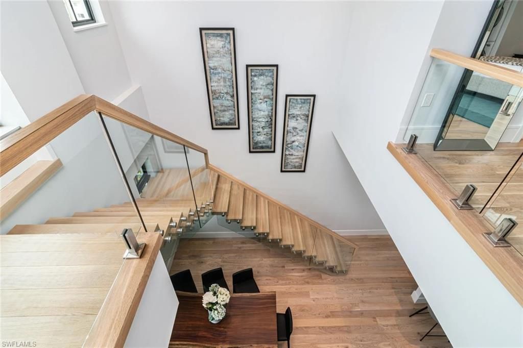 101 8th St S, Unit 210, Naples, FL 34102 Photo