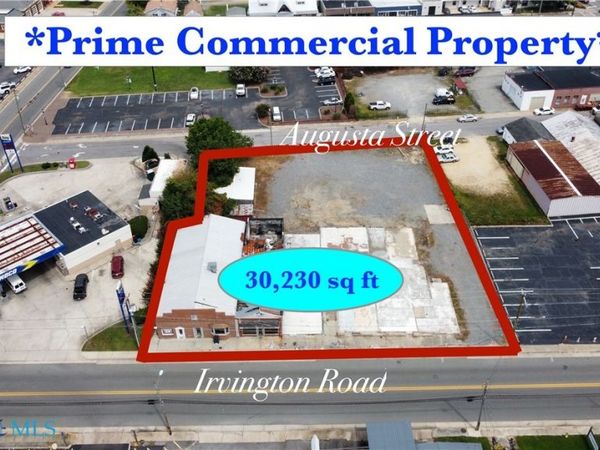 54 W Irvington Road , Kilmarnock, VA 22482