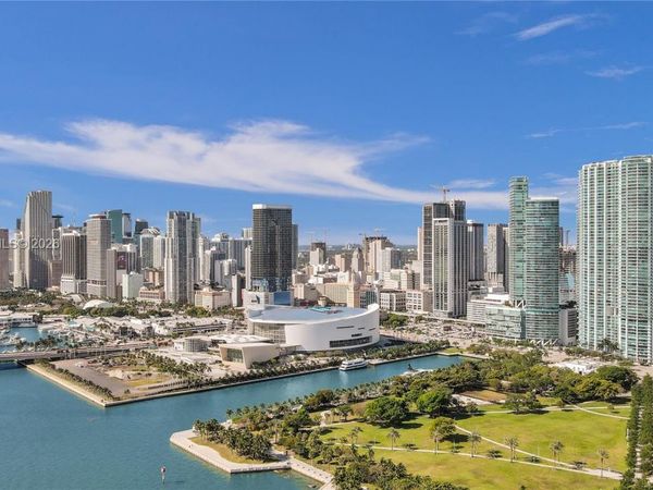 900 Biscayne Blvd, Unit 2907, Miami, FL 33132