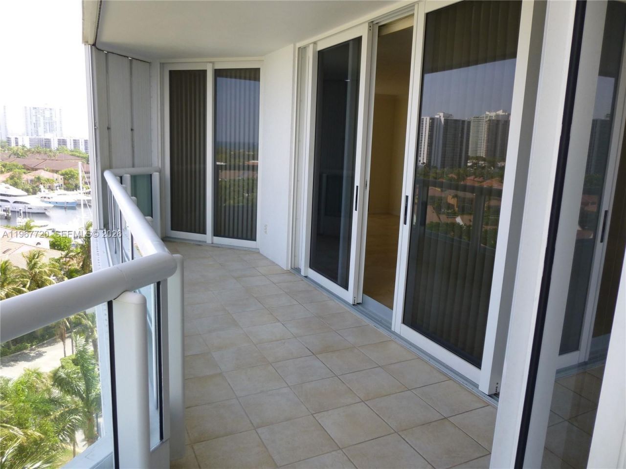 21055 Yacht Club Dr , Unit 1009, Aventura, FL 33180 Photo