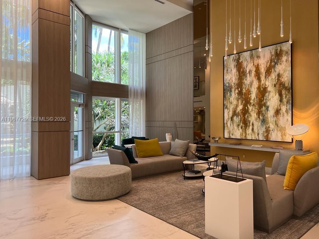 21055 Yacht Club Dr , Unit 1009, Aventura, FL 33180 Photo