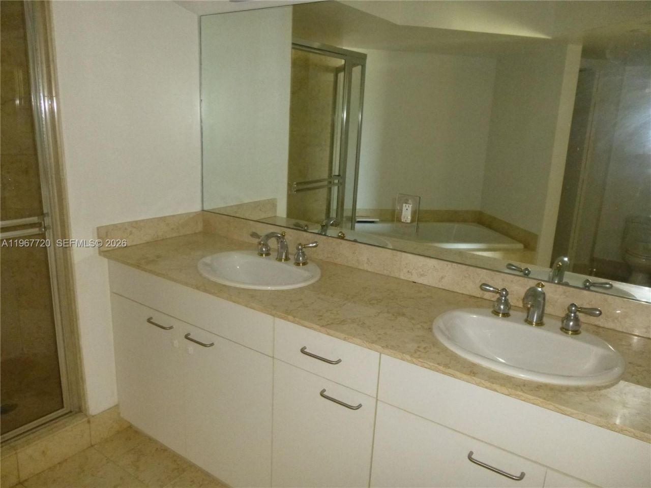 21055 Yacht Club Dr , Unit 1009, Aventura, FL 33180 Photo