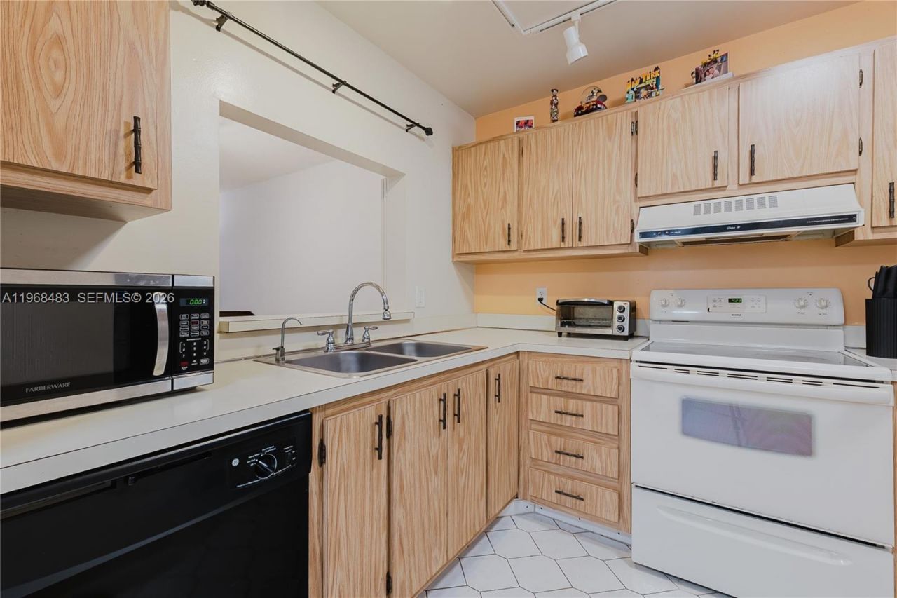 2906 SW 21st Ter , Unit 312D, Delray Beach, FL 33445 Photo