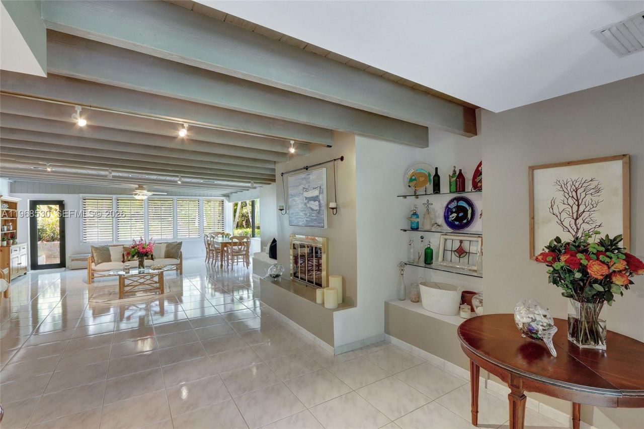 9290 SW 117th Ter, Pinecrest, FL 33176 Photo