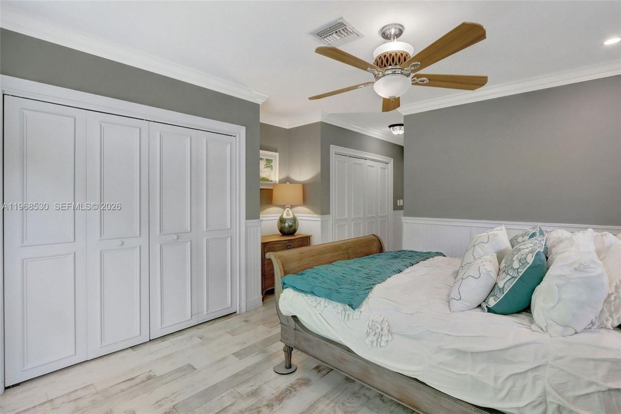 9290 SW 117th Ter, Pinecrest, FL 33176 Photo