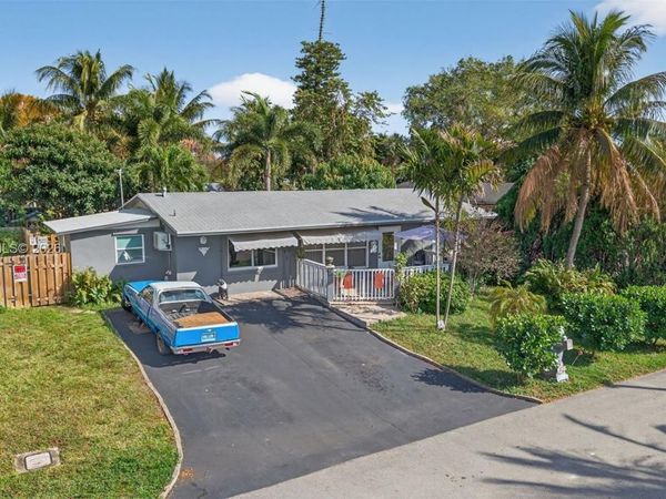 4280 NE 11th Ter, Pompano Beach, FL 33064