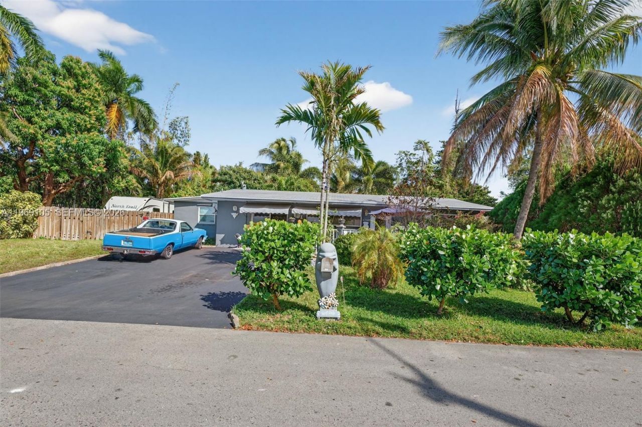 4280 NE 11th Ter, Pompano Beach, FL 33064 Photo