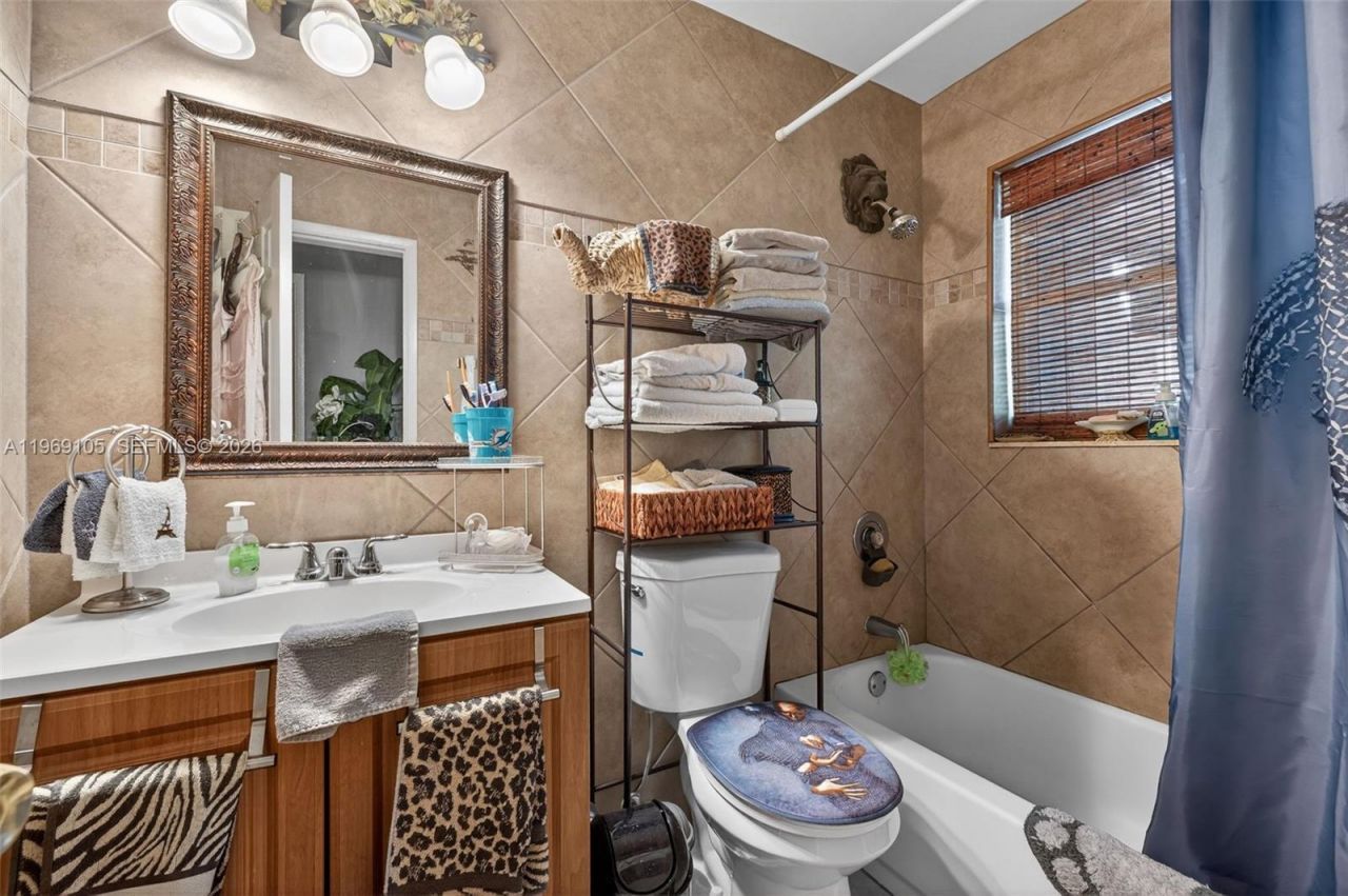 4280 NE 11th Ter, Pompano Beach, FL 33064 Photo