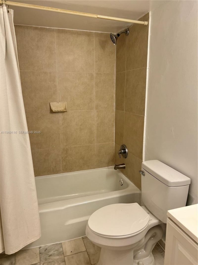 1800 Sans Souci Blvd , Unit 218, North Miami, FL 33181 Photo