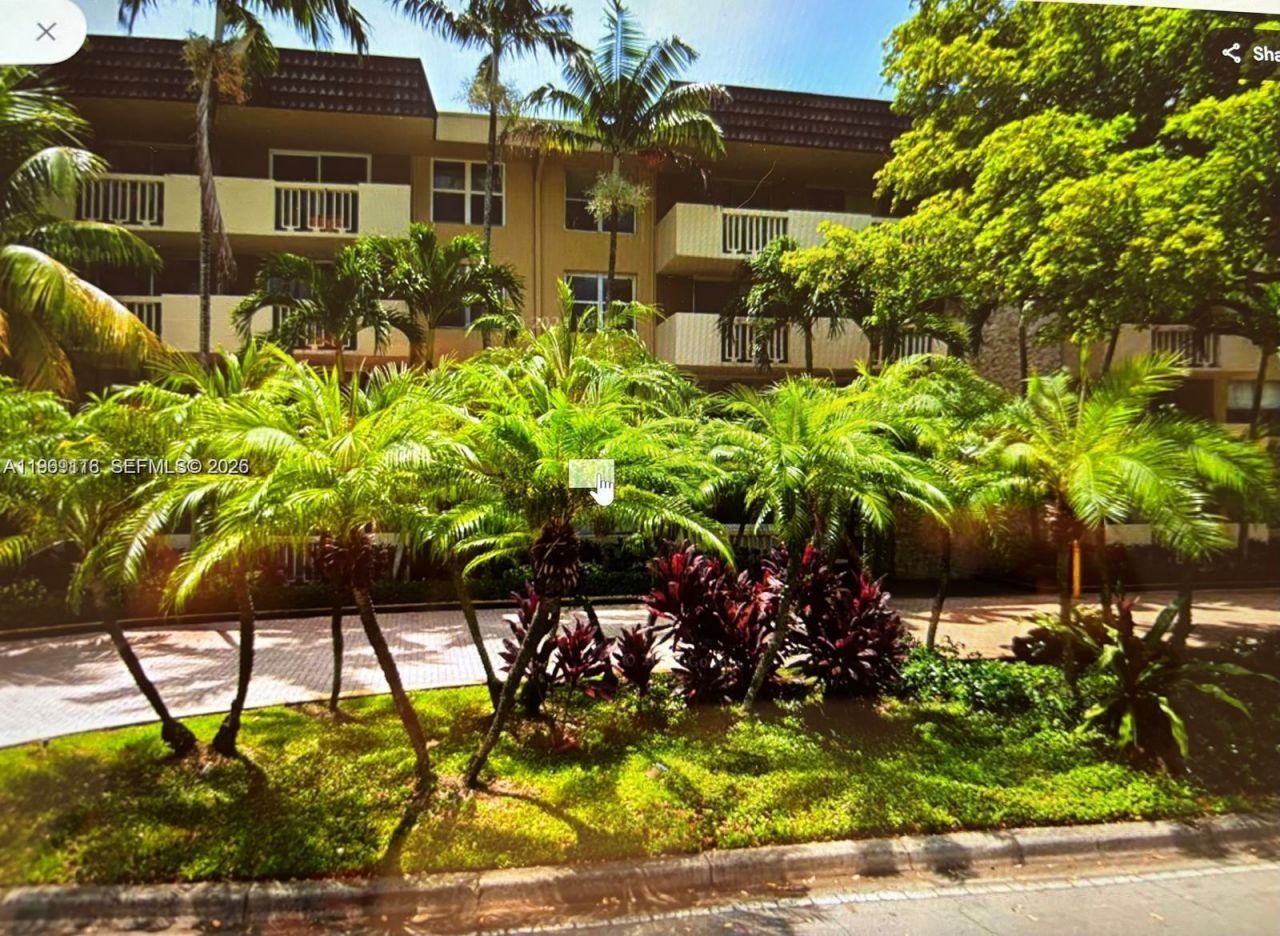 1800 Sans Souci Blvd , Unit 218, North Miami, FL 33181 Photo