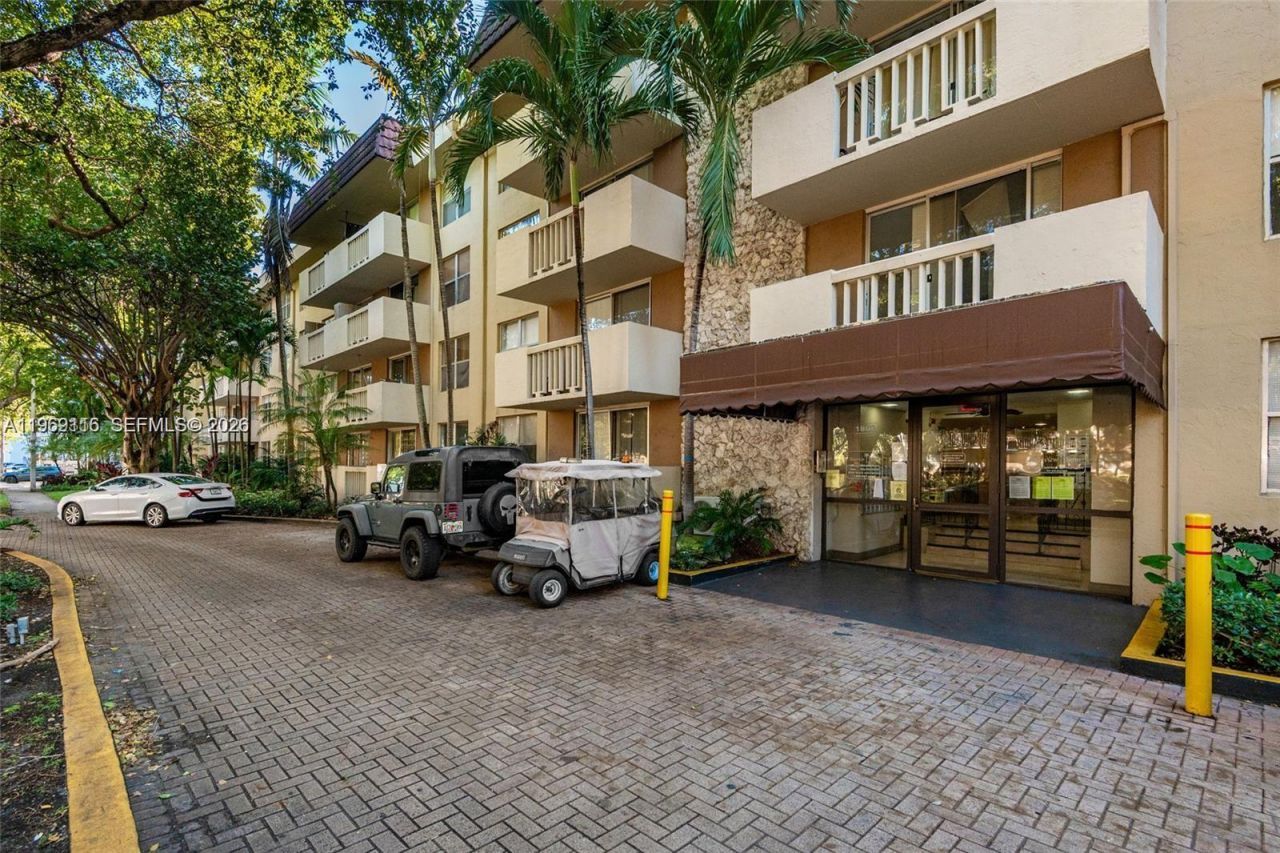 1800 Sans Souci Blvd , Unit 218, North Miami, FL 33181 Photo