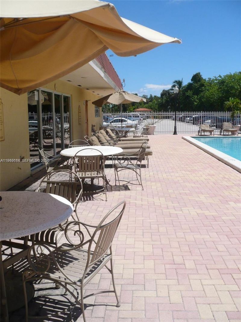 1800 Sans Souci Blvd , Unit 218, North Miami, FL 33181 Photo