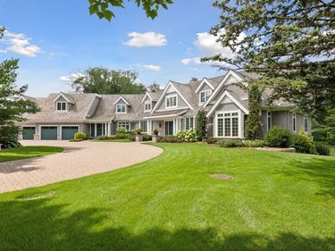4708 Annaway Drive, Edina, MN 55436