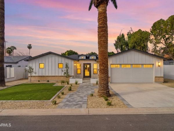 6830 N 10TH Place, Phoenix, AZ 85014