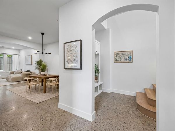 5104 Vandelia Street, Dallas, TX 75235