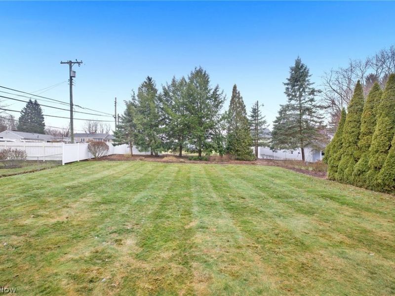 4820 15th Street NW, Canton, OH 44708 Photo 4