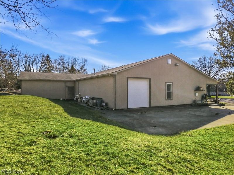 10725 Struthers Road, New Middletown, OH 44442 Photo 11