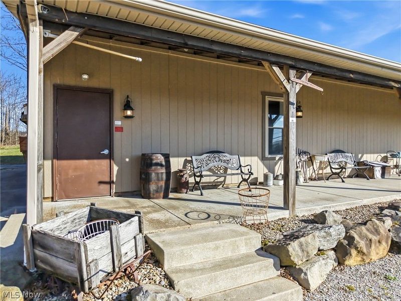 10725 Struthers Road, New Middletown, OH 44442 Photo 2