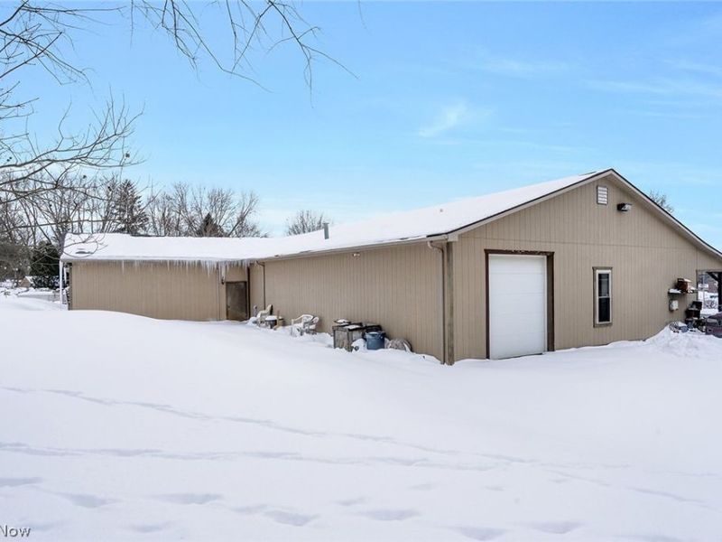 10725 Struthers Road, New Middletown, OH 44442 Photo 7