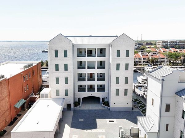 800 S Palafox St, Unit 201, Pensacola, FL 32502