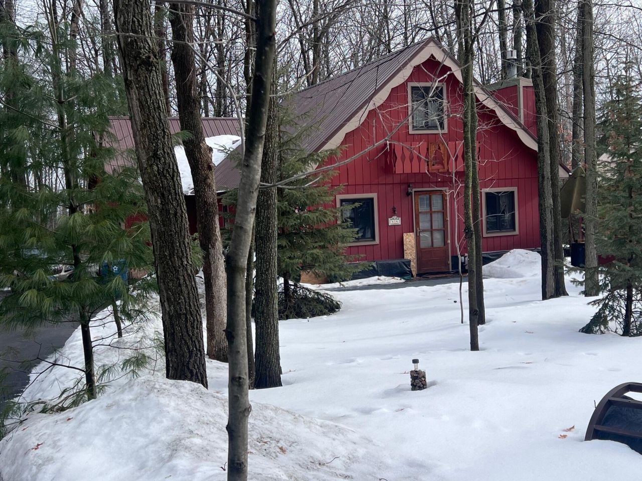 414 Ridgedale Drive, Roscommon, MI 48653 Main Photo