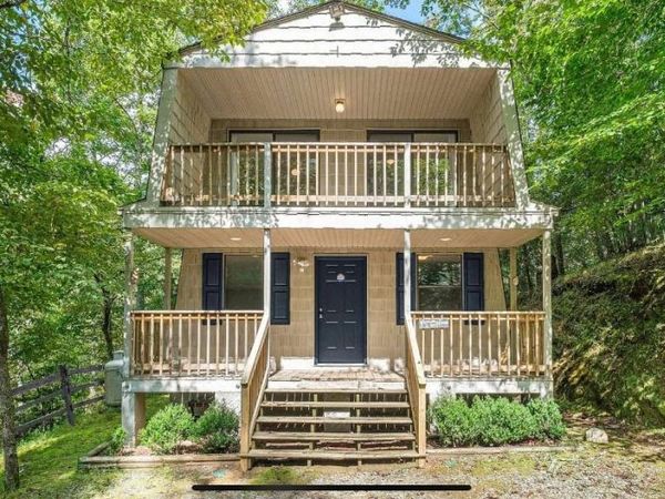 393 Garnet Drive, Ellijay, GA 30540
