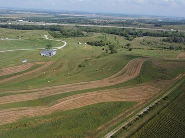 16050 S 222 Plaza, Gretna, NE 68028