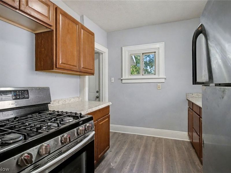 1100 Beardsley Street, Akron, OH 44301 Photo 8