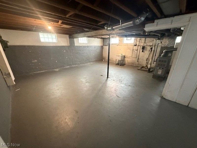 4377 Ingleside Road, Cleveland, OH 44128 Photo 12