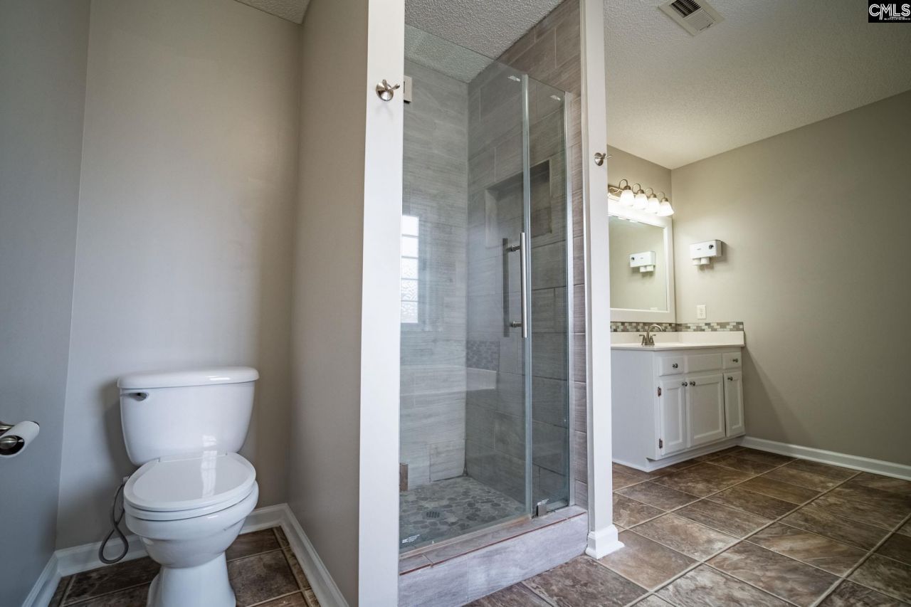 655 Ginhouse Drive  Photo 15