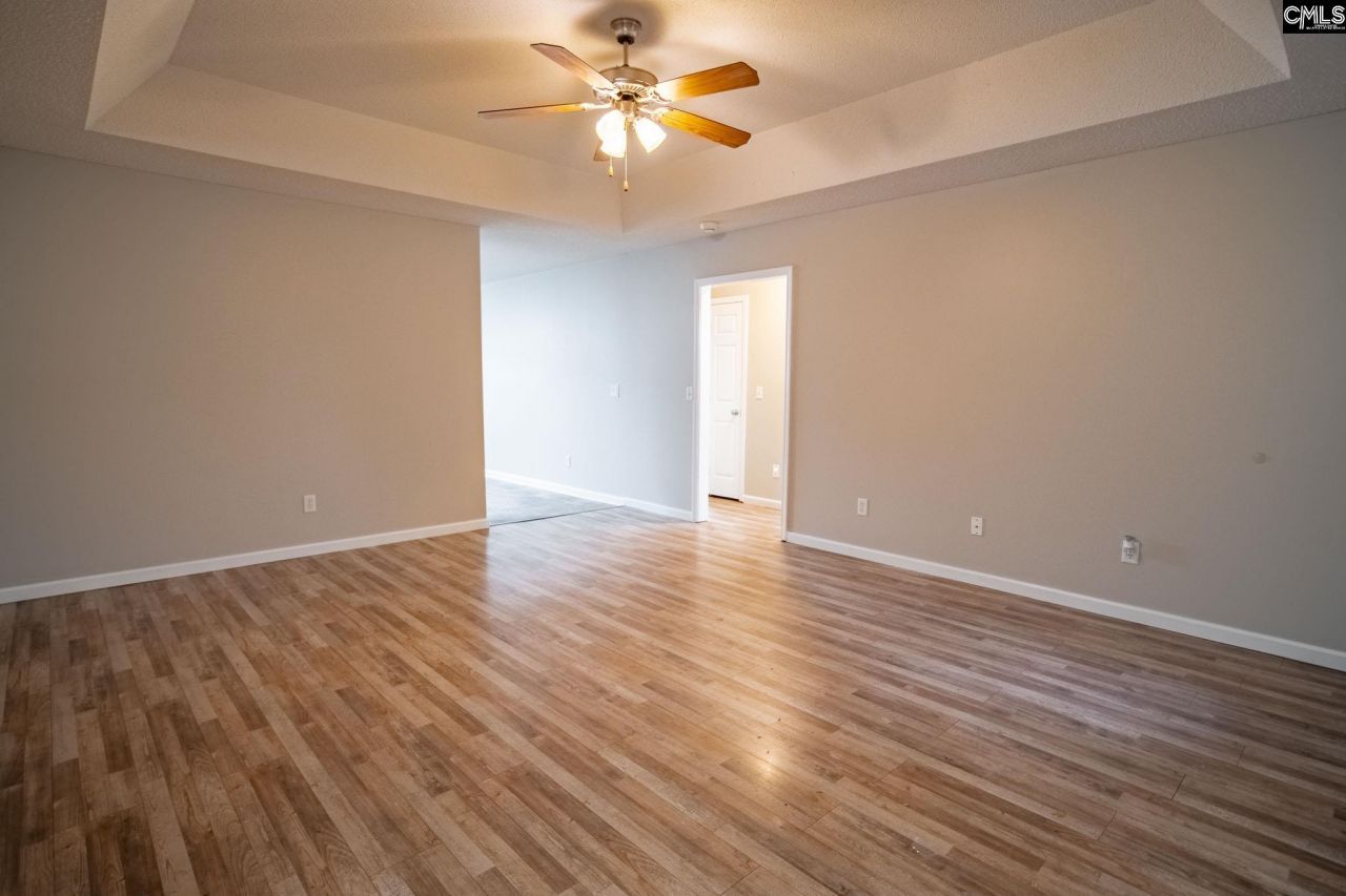 655 Ginhouse Drive  Photo 6