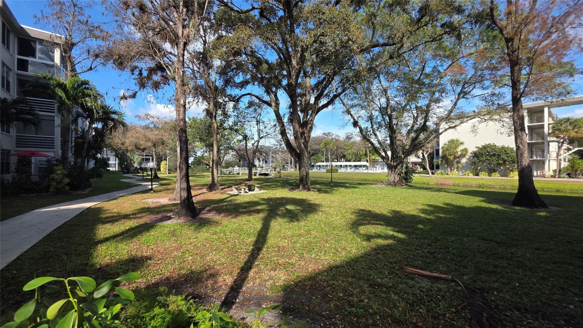 4851 NW 26th Court, Unit 437, Lauderdale Lakes, FL 33313 Photo