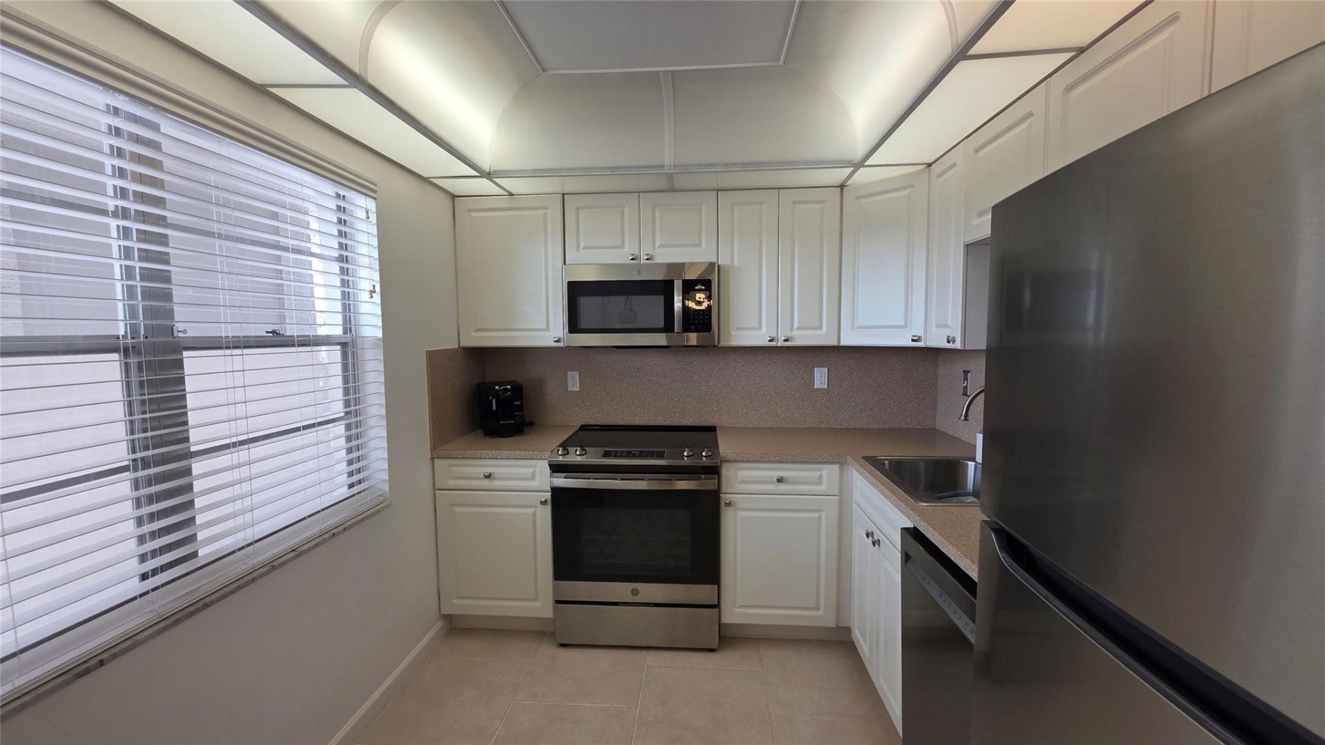 4851 NW 26th Court, Unit 437, Lauderdale Lakes, FL 33313 Photo