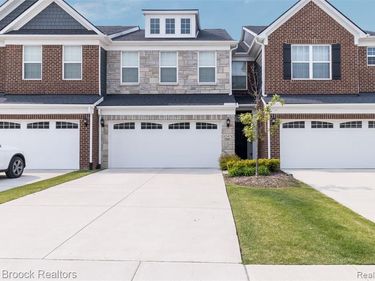 43474 CHANCELLOR Lane SE, Novi, MI 48375