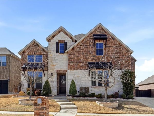 7933 Woodside Trail, North Richland Hills, TX 76182