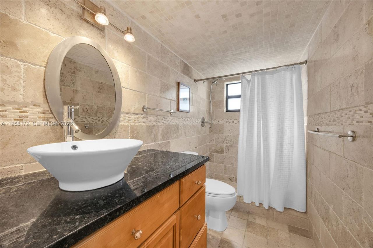 7300 Wayne Ave , Unit 405, Miami Beach, FL 33141 Photo